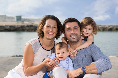 Marina Del Rey Family Photographer - Four sitting on the dock