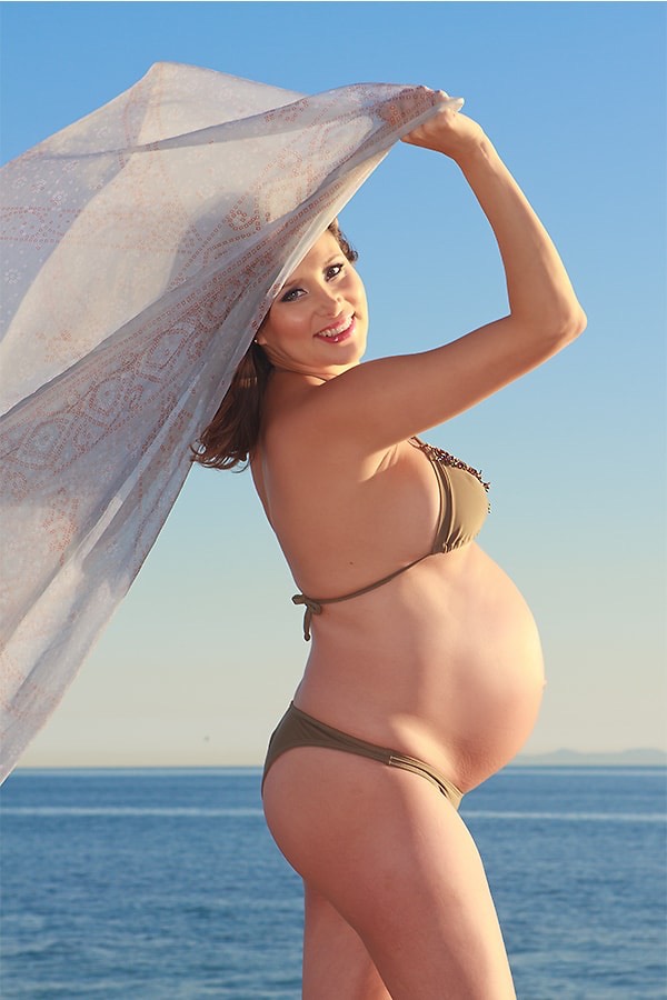 Malibu Maternity Photographer - Pregnant woman in bikini